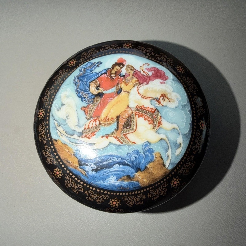 Russian Fairy Tale Music Jewelry Trinket Box Porcelain Princess & Elisey 1990